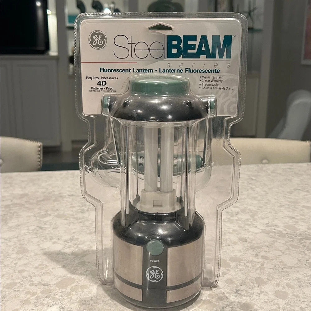 NWT - GE SteelBEAM Fluorescent Lantern for Camping